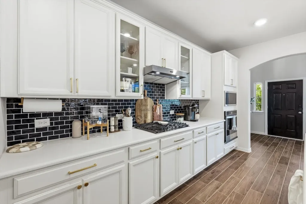 1261 Western Yarrow Avenue Justin TX 76247