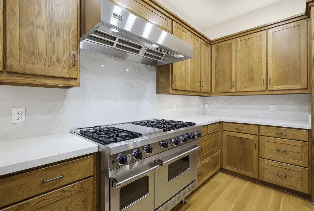 6816 Oak Hill Drive Fort Worth TX 76132