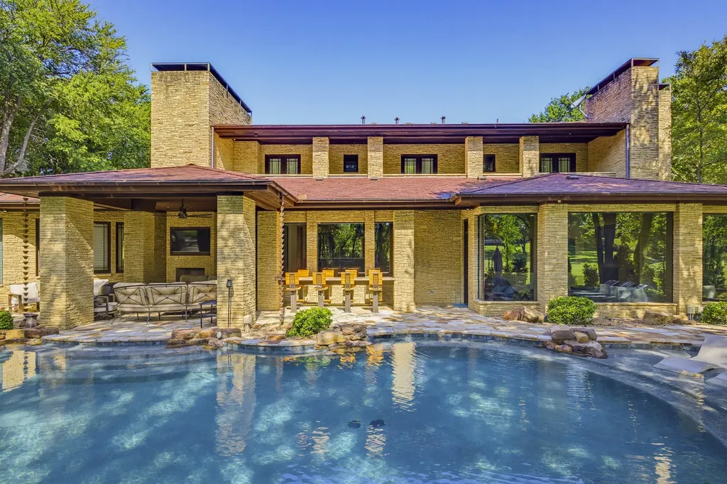 6816 Oak Hill Drive Fort Worth TX 76132