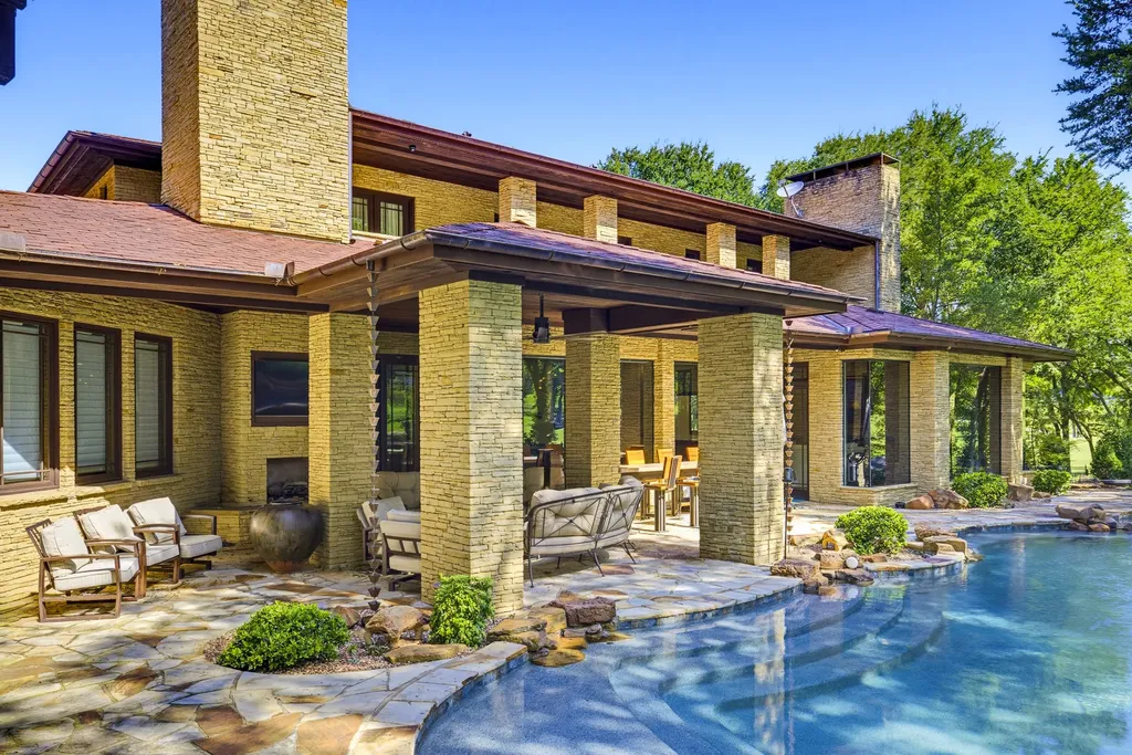 6816 Oak Hill Drive Fort Worth TX 76132