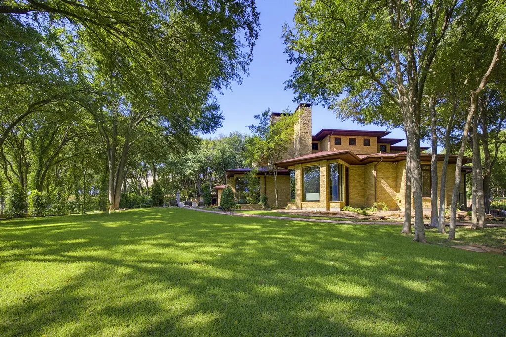 6816 Oak Hill Drive Fort Worth TX 76132