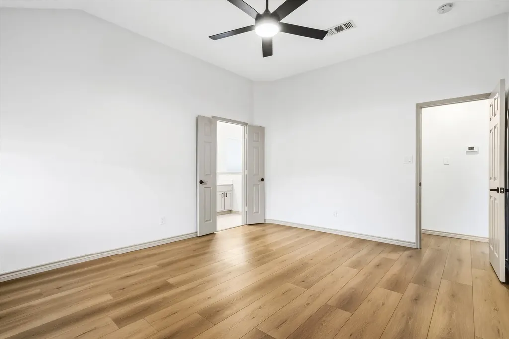 1020 Hannah Street Burleson TX 76028