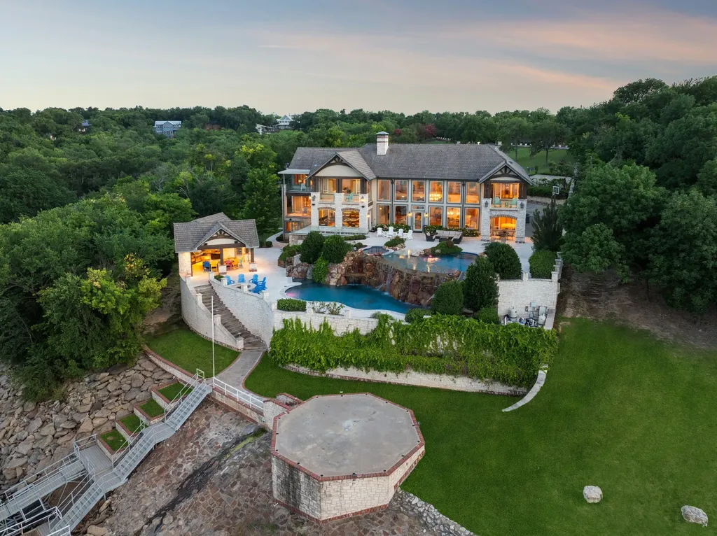 362 Thompson Heights Drive Denison TX 75020