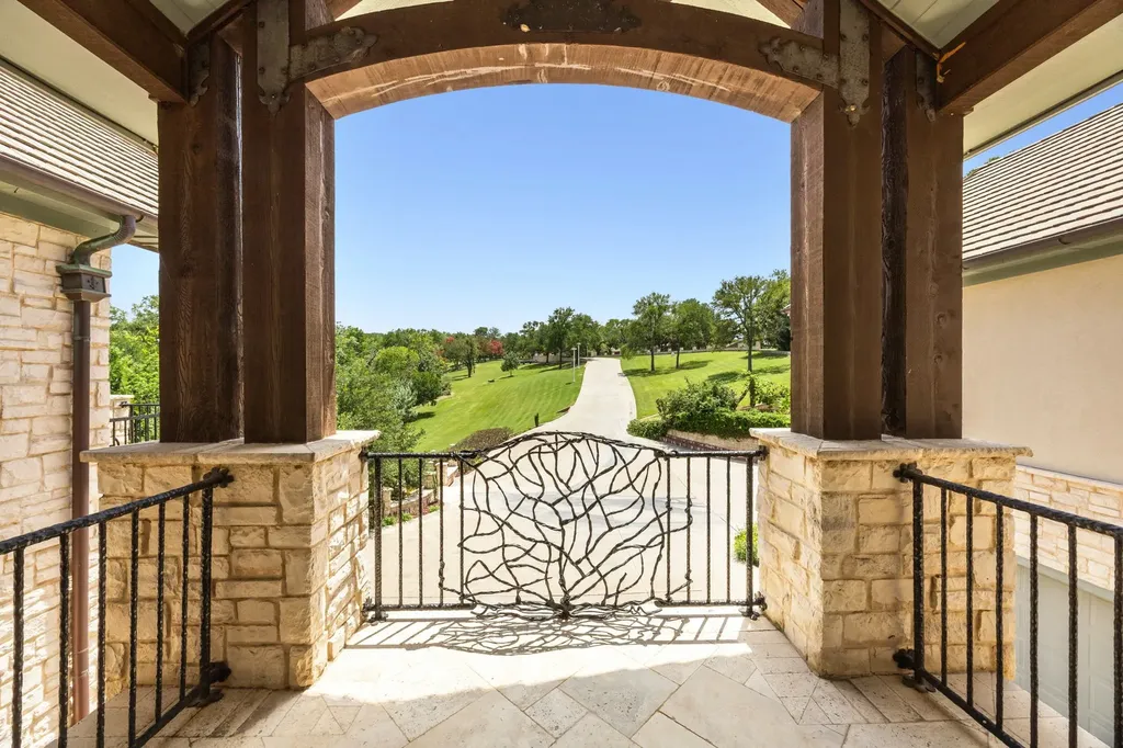 362 Thompson Heights Drive Denison TX 75020