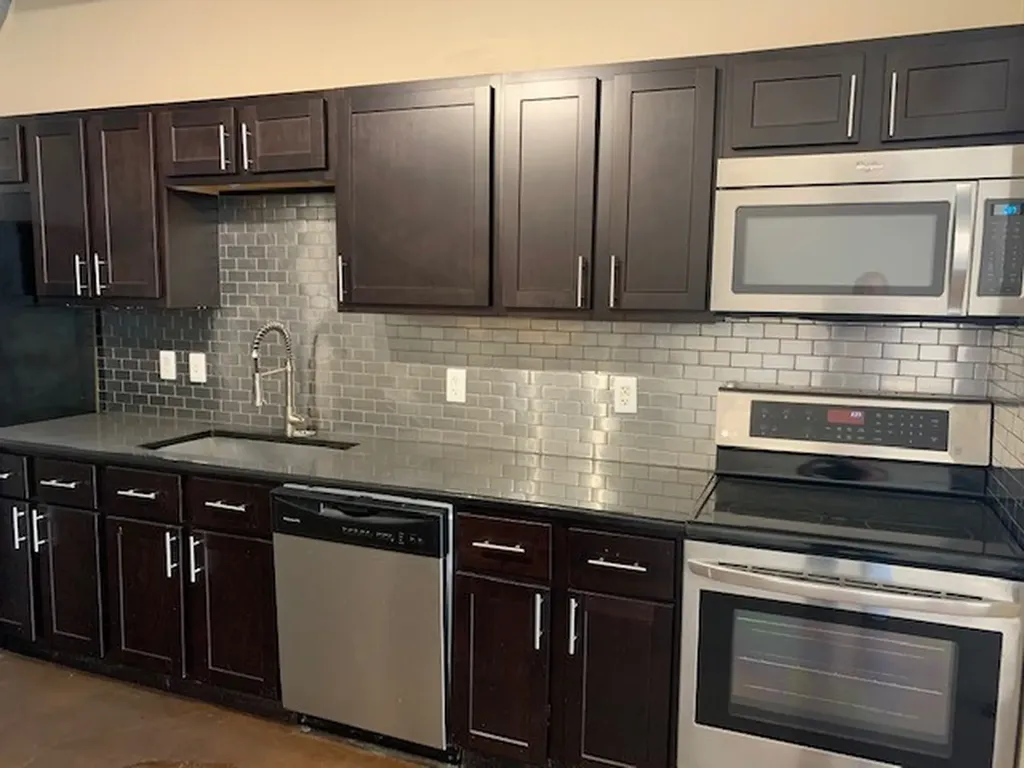 1122 Jackson Street Dallas TX 75202