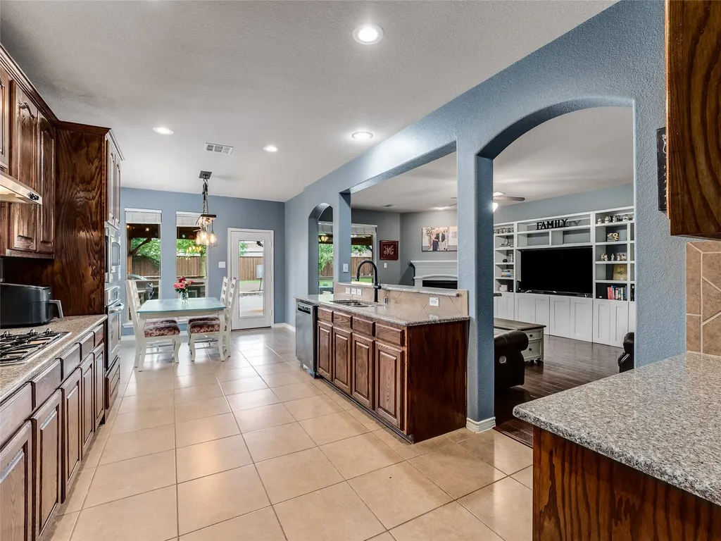 5732 Chateau Drive Sachse TX 75048