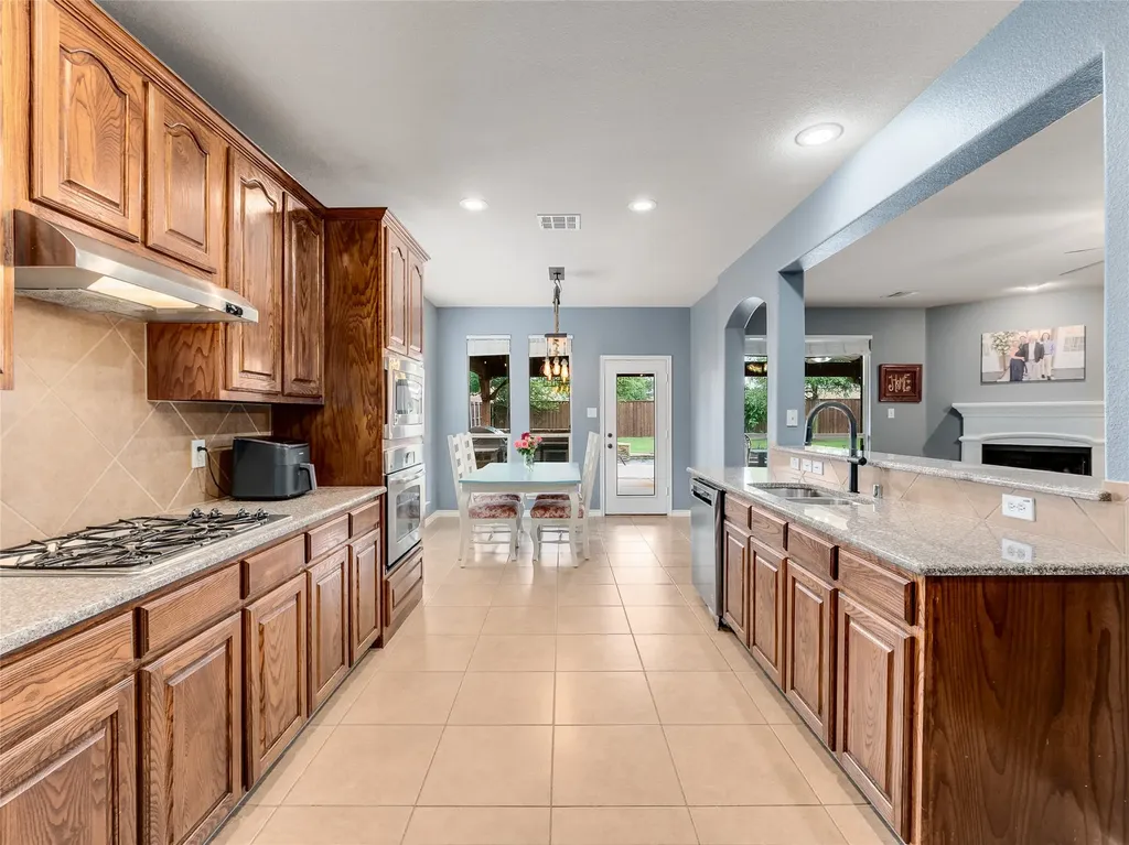 5732 Chateau Drive Sachse TX 75048
