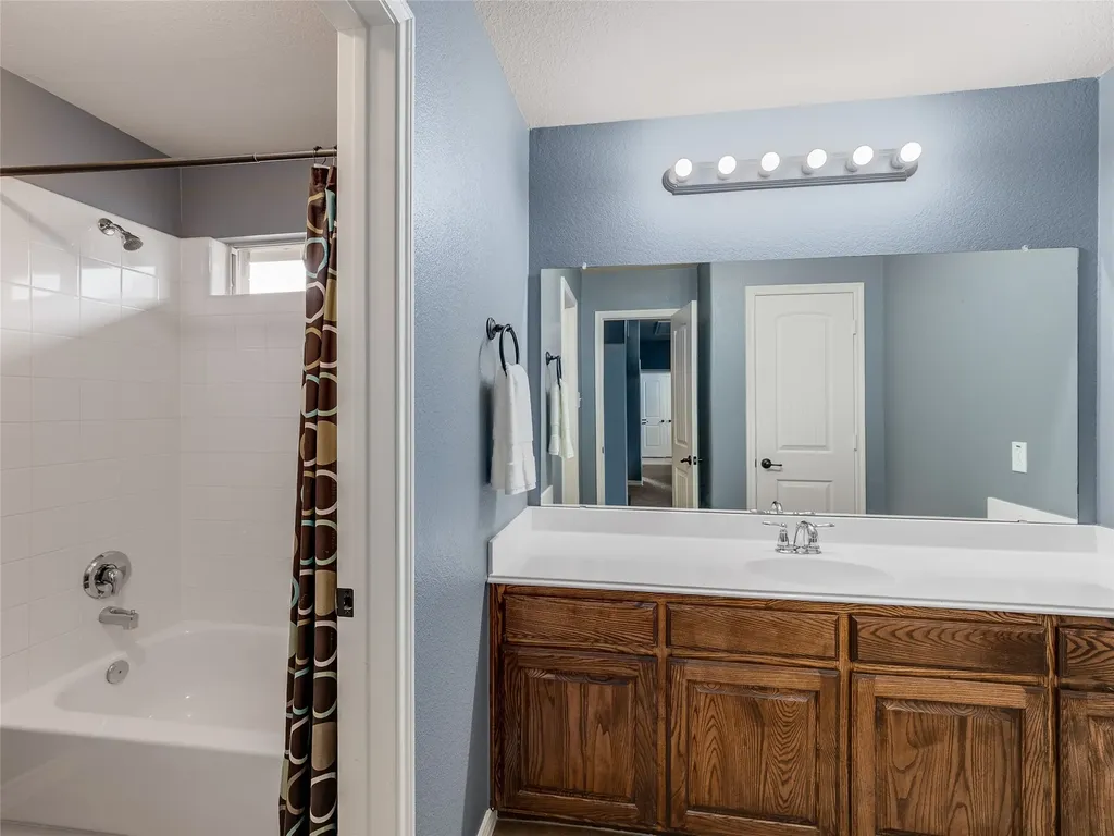 5732 Chateau Drive Sachse TX 75048