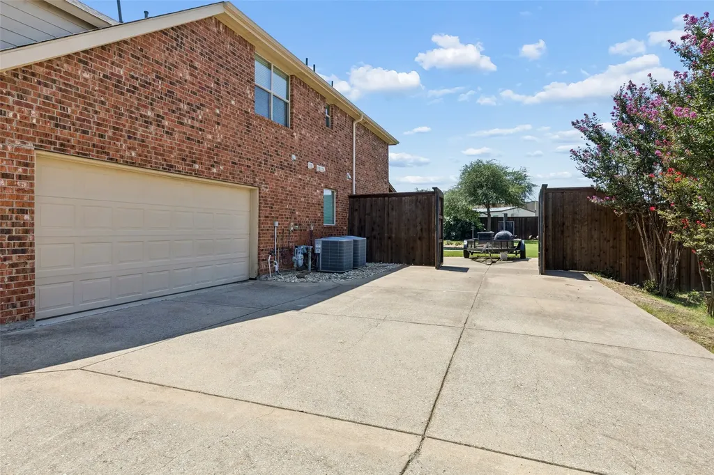 5732 Chateau Drive Sachse TX 75048