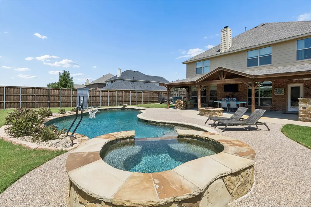 5732 Chateau Drive Sachse TX 75048