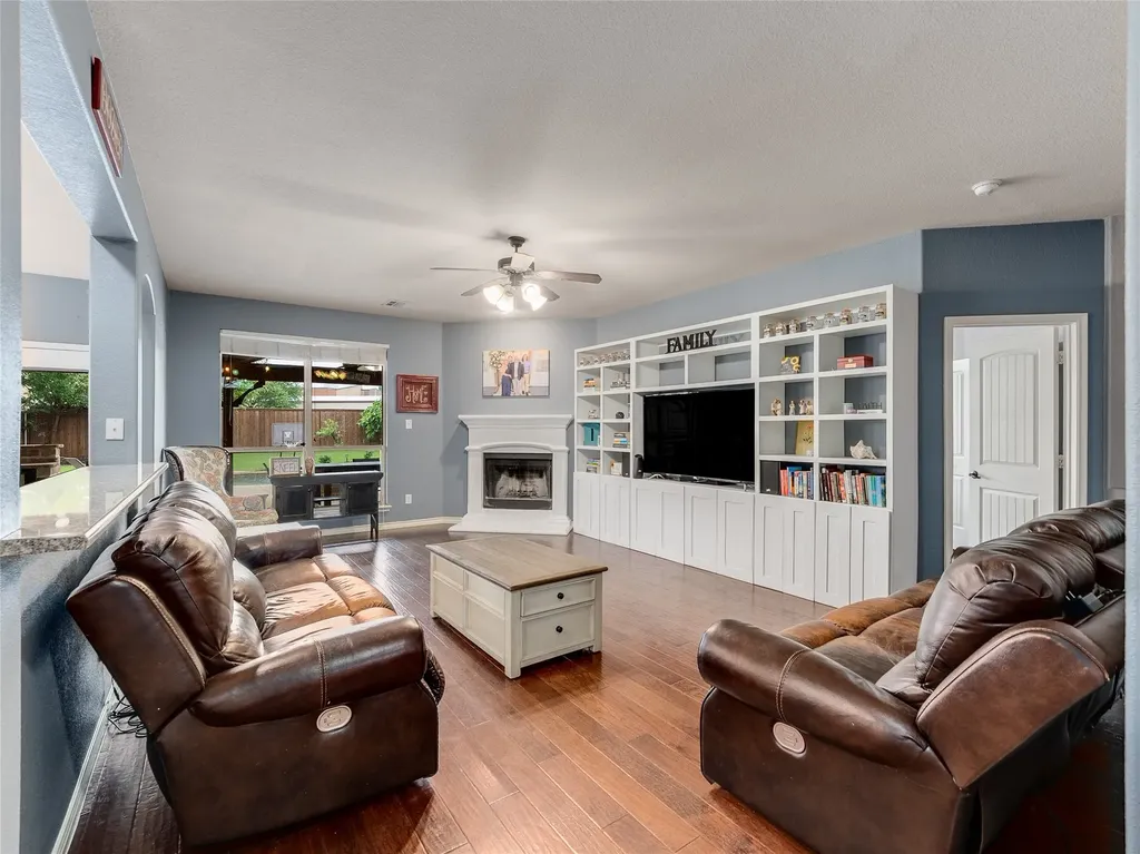 5732 Chateau Drive Sachse TX 75048