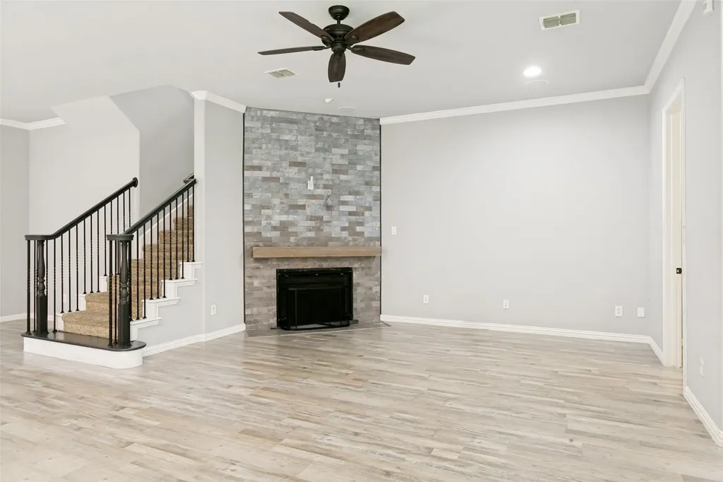 2450 Sunderland Lane Lewisville TX 75067