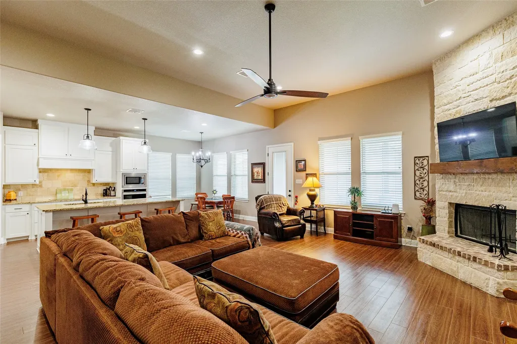 156 Windy Glen Drive Decatur TX 76234
