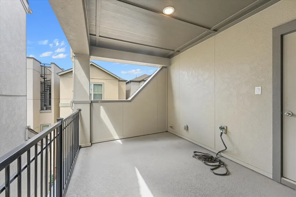 5160 Brickellia Drive Dallas TX 75209
