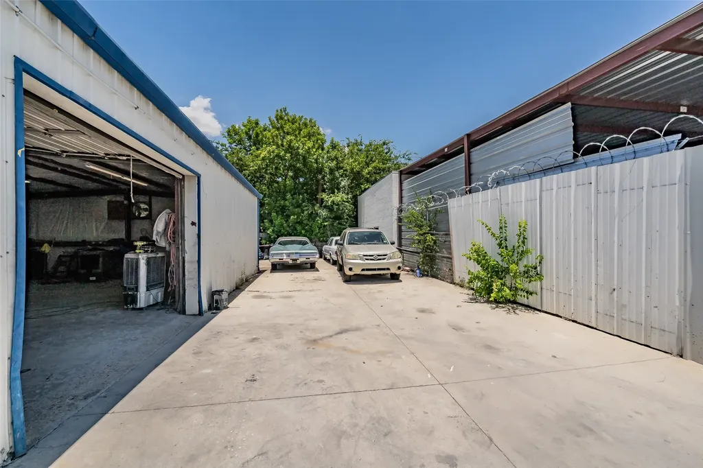 3008 E Jefferson Street Grand Prairie TX 75051