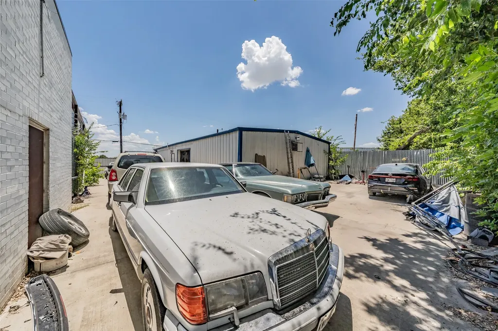 3008 E Jefferson Street Grand Prairie TX 75051