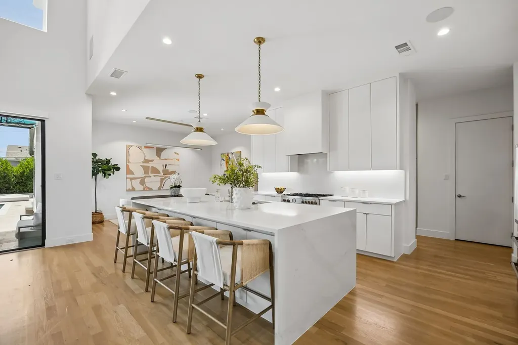 6958 Coronado Avenue Dallas TX 75214