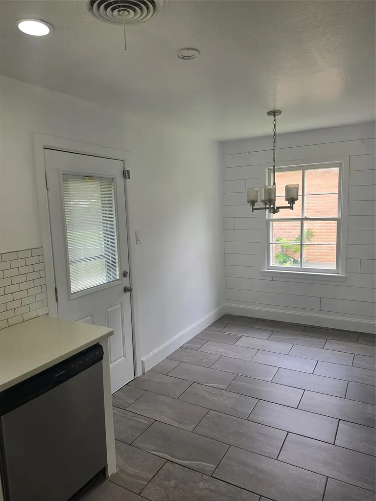 2206 Shannon Street N Sherman TX 75092