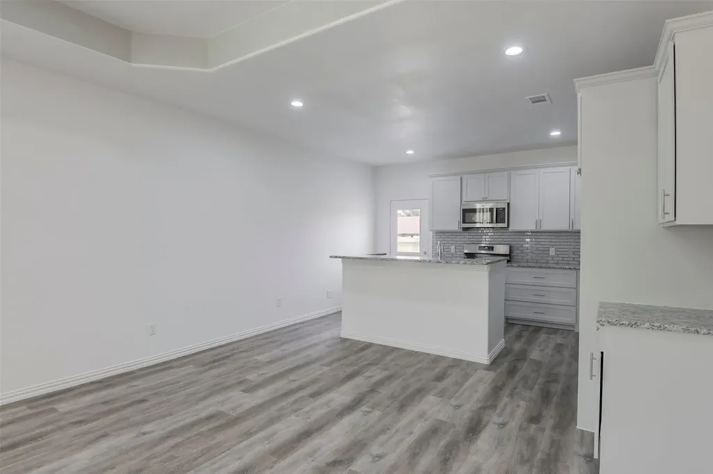2506 S Denley Drive Dallas TX 75216