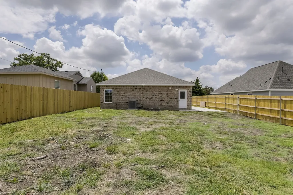 2506 S Denley Drive Dallas TX 75216