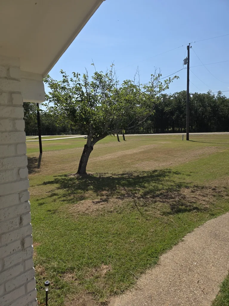 1397 E Central Lorena TX 76655