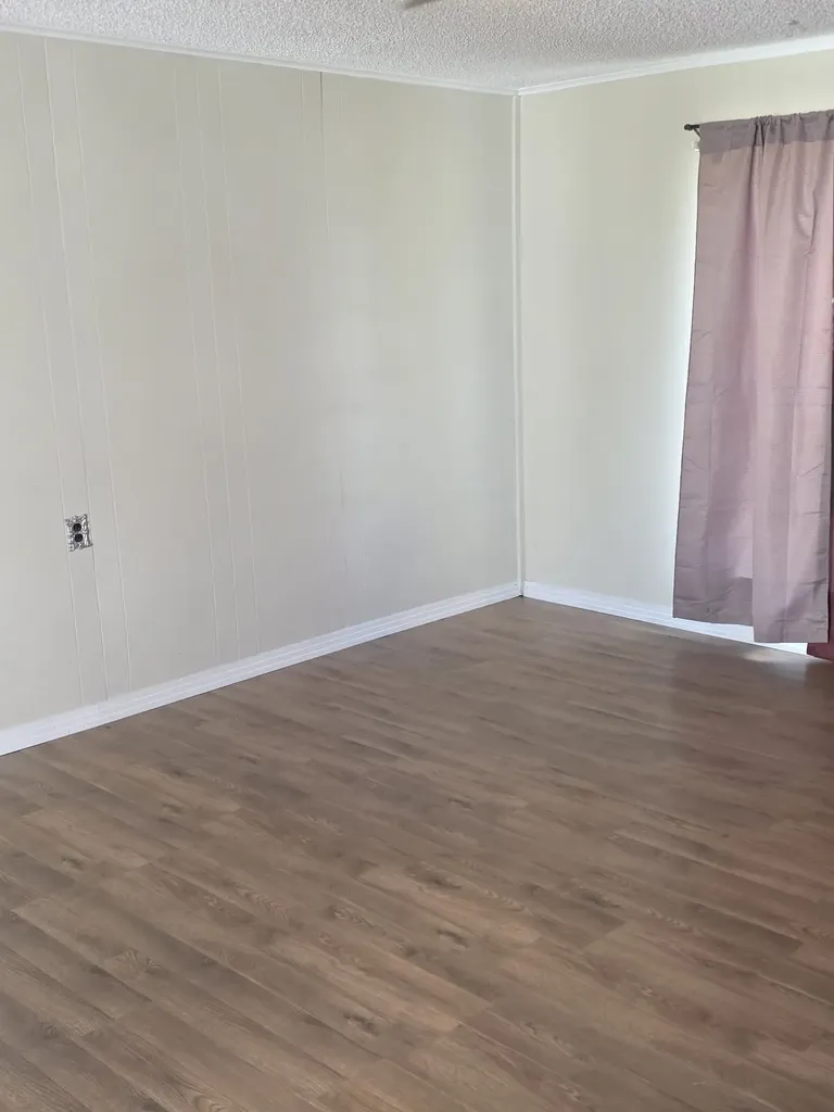 1397 E Central Lorena TX 76655