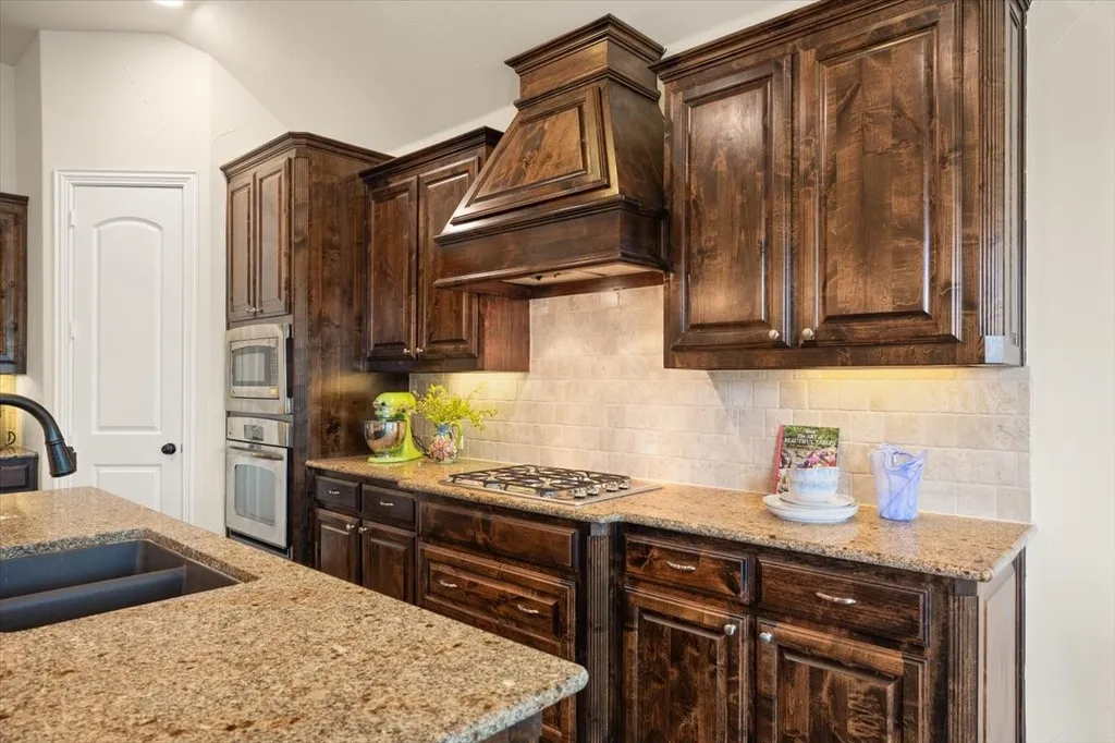 2831 Sherwood Drive Trophy Club TX 76262