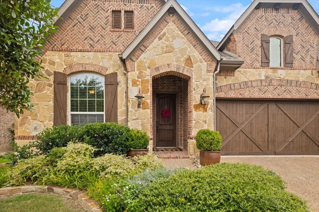 2831 Sherwood Drive Trophy Club TX 76262