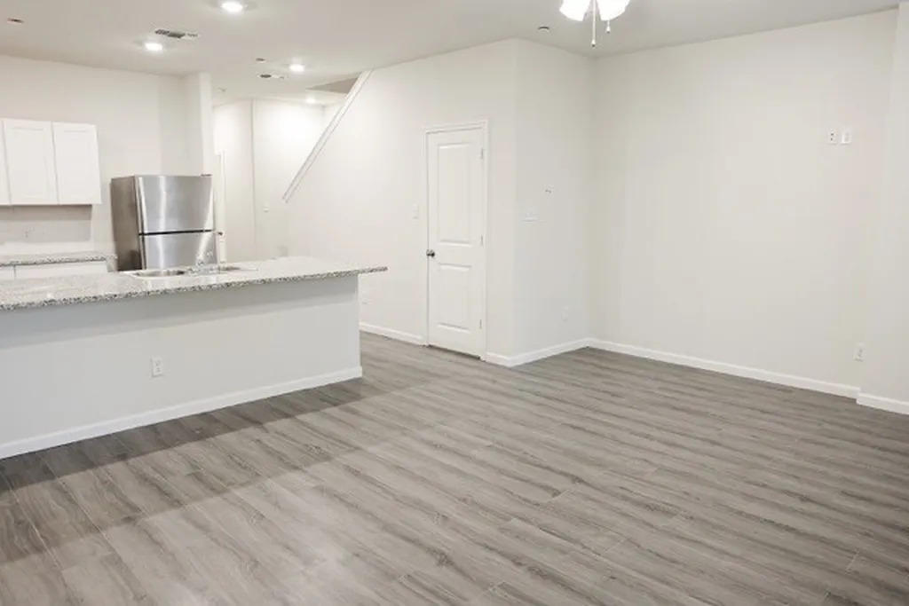 802 S 5th Street Bonham TX 75418