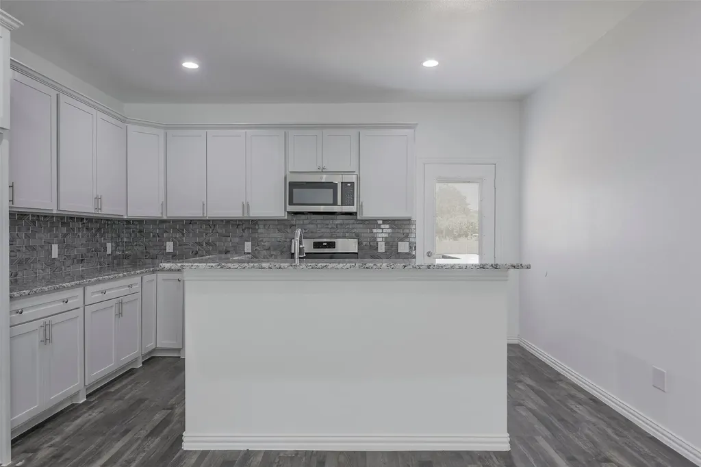 2614 Marjorie Avenue Dallas TX 75216