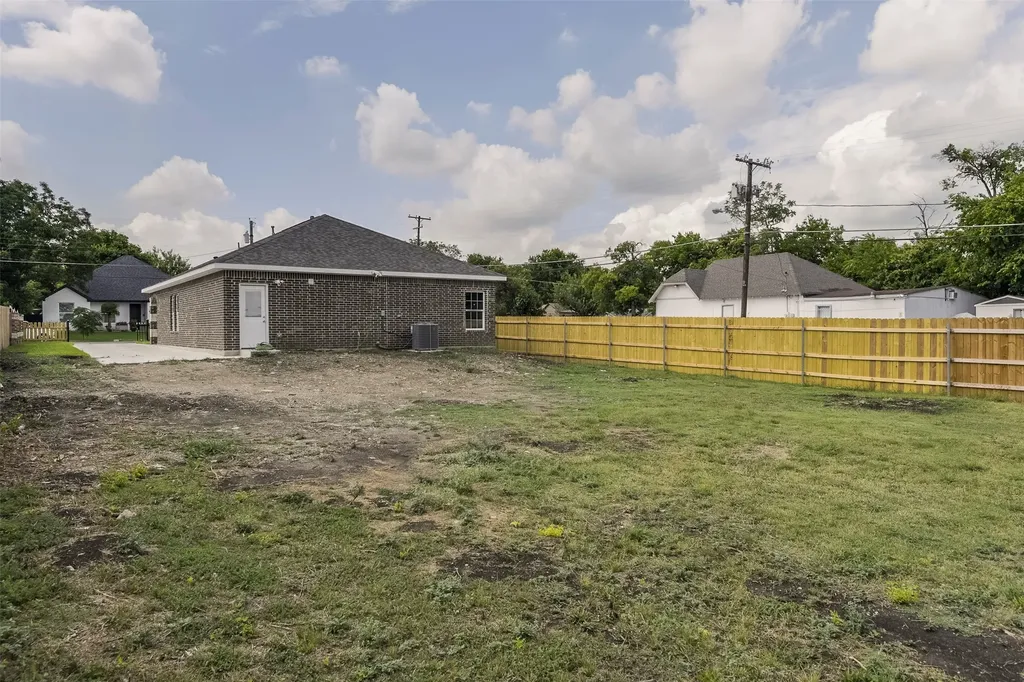 2614 Marjorie Avenue Dallas TX 75216