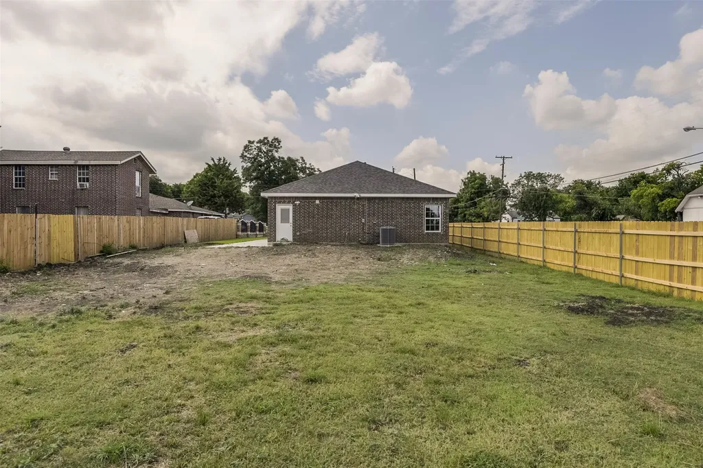 2614 Marjorie Avenue Dallas TX 75216