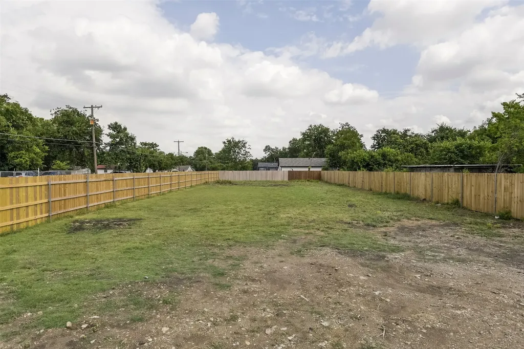 2614 Marjorie Avenue Dallas TX 75216