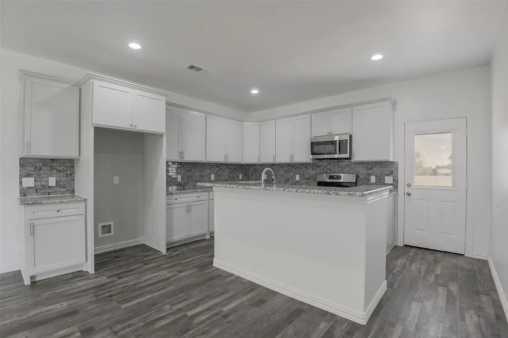 2614 Marjorie Avenue Dallas TX 75216