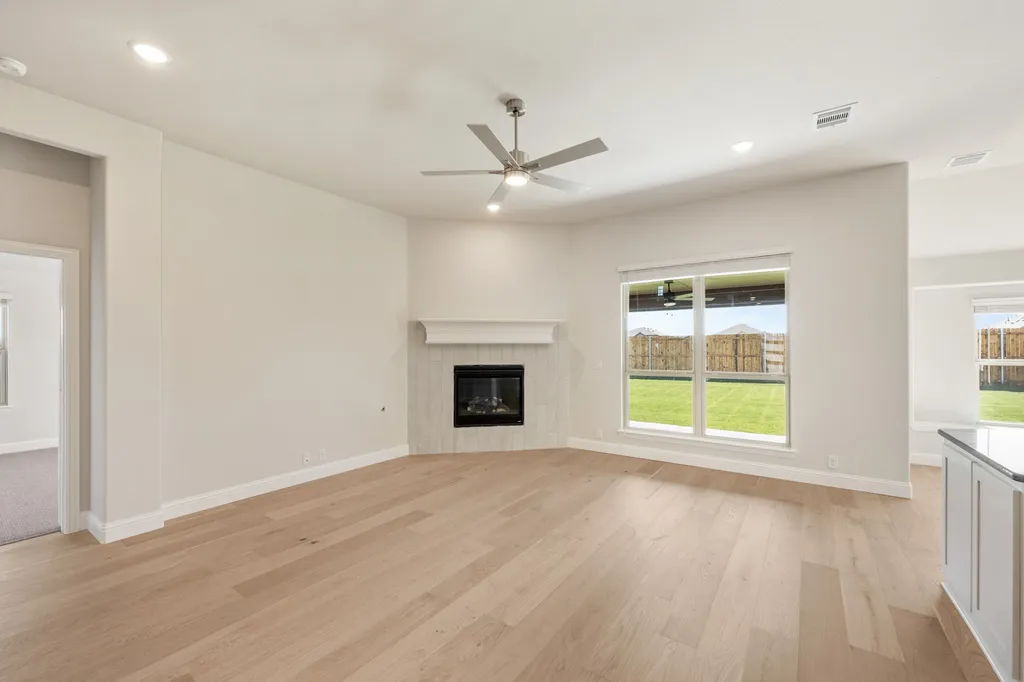 204 Sweetwater Drive Commerce TX 75428