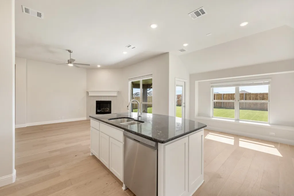 204 Sweetwater Drive Commerce TX 75428