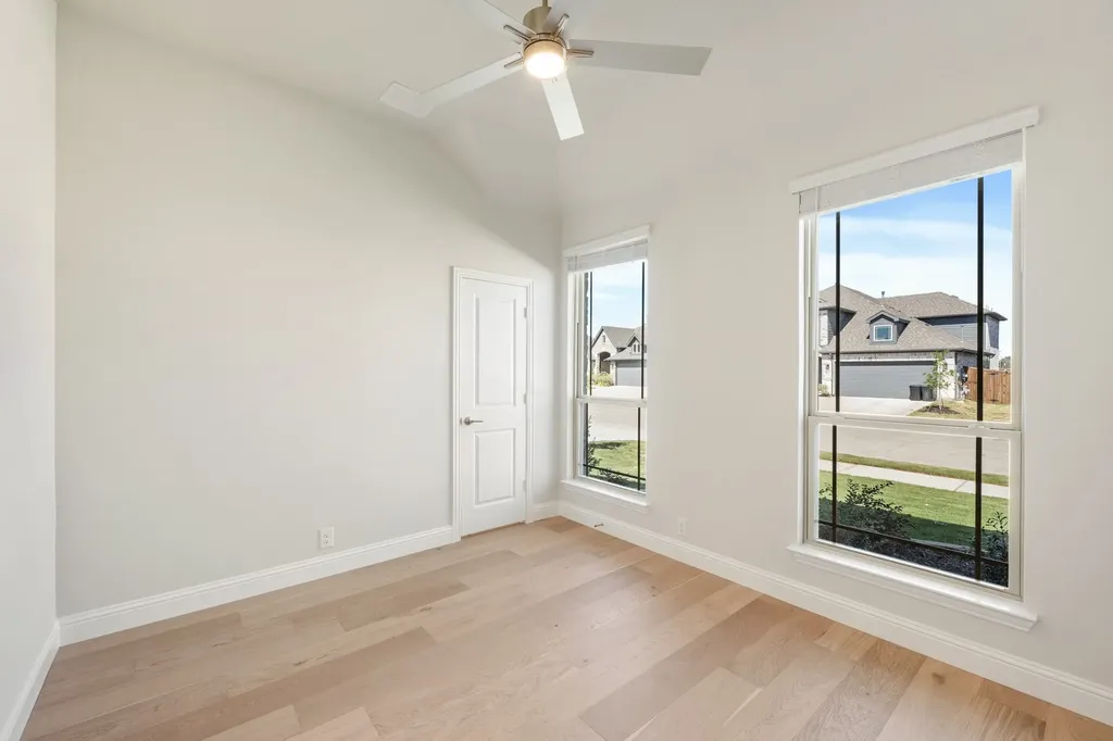 204 Sweetwater Drive Commerce TX 75428