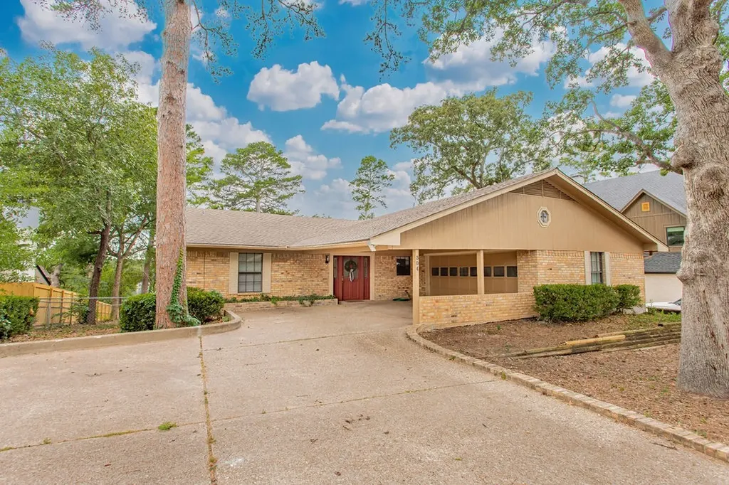 304 Harmony Lane Hideaway TX 75771