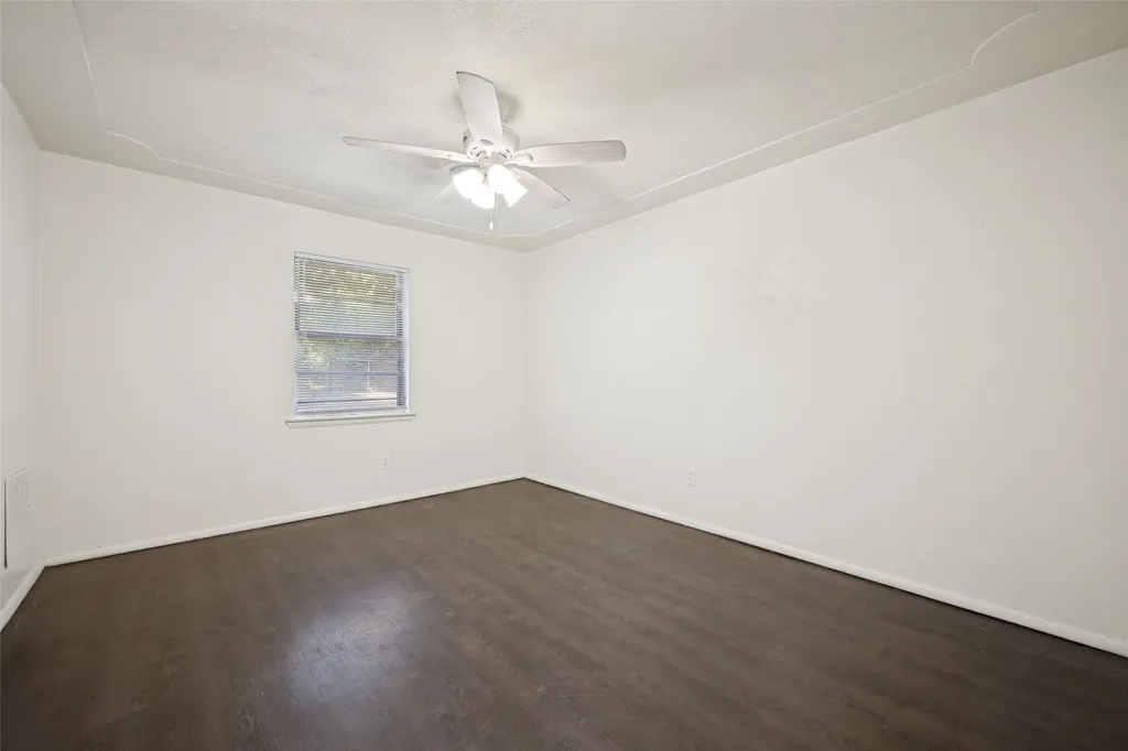 712 Chisholm Trail Denton TX 76209