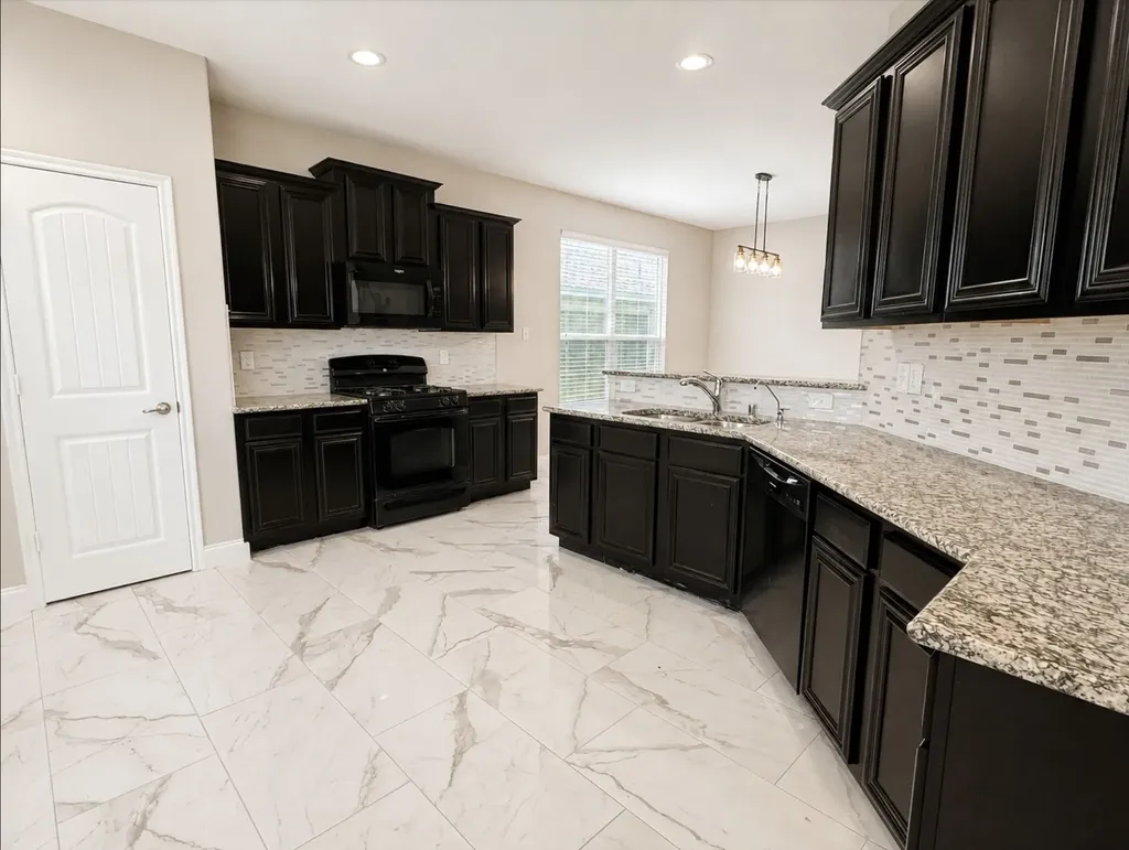 2301 Rodgers Lane Providence Village TX 76227