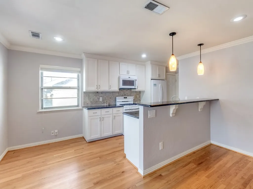 11707 Rogue Way Dallas TX 75218