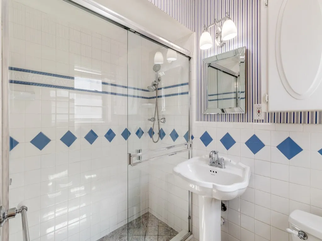 11707 Rogue Way Dallas TX 75218