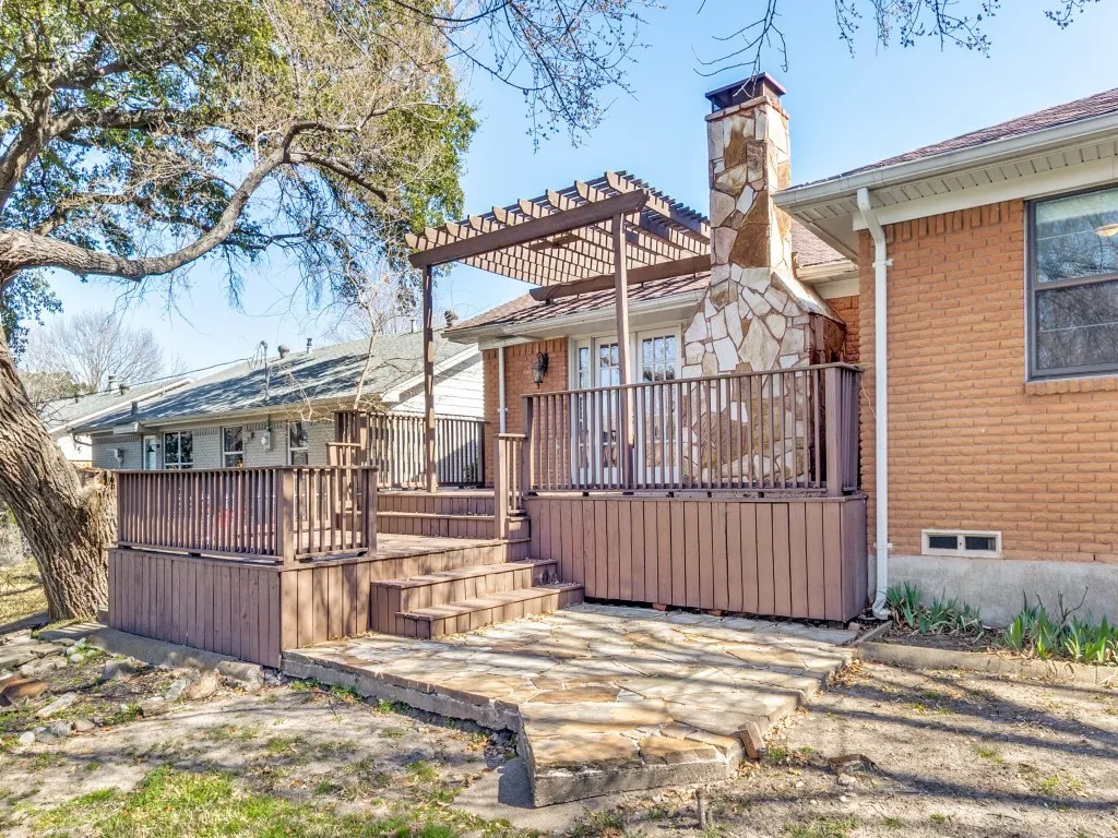11707 Rogue Way Dallas TX 75218