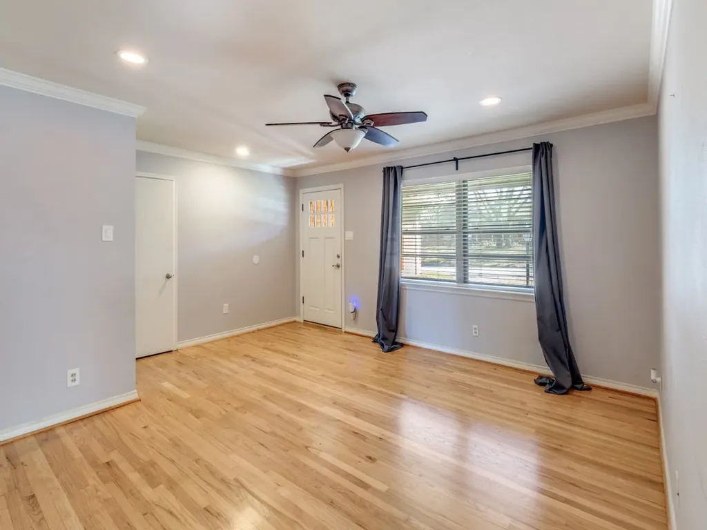 11707 Rogue Way Dallas TX 75218