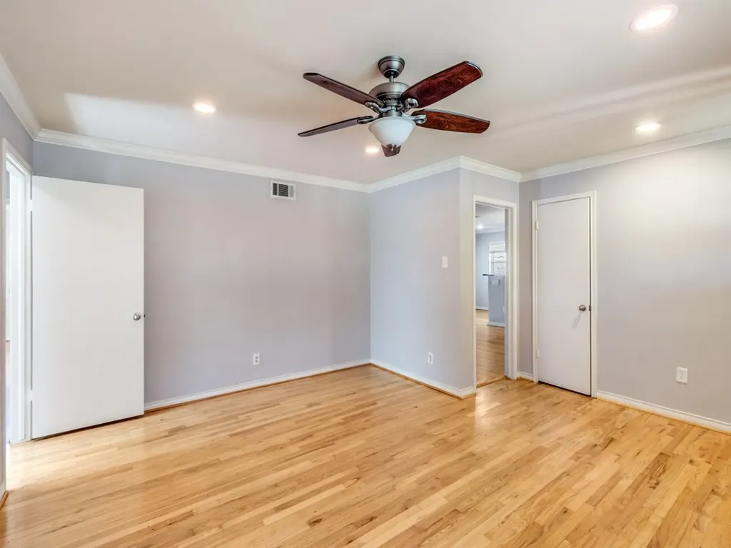 11707 Rogue Way Dallas TX 75218