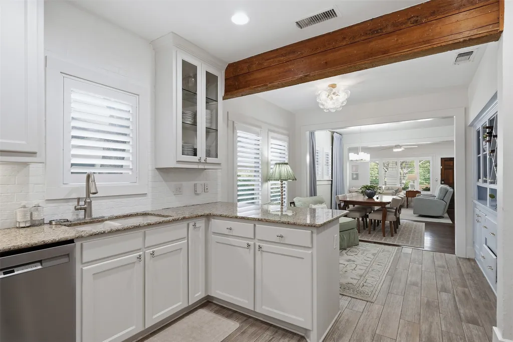 2208 Western Avenue Fort Worth TX 76107