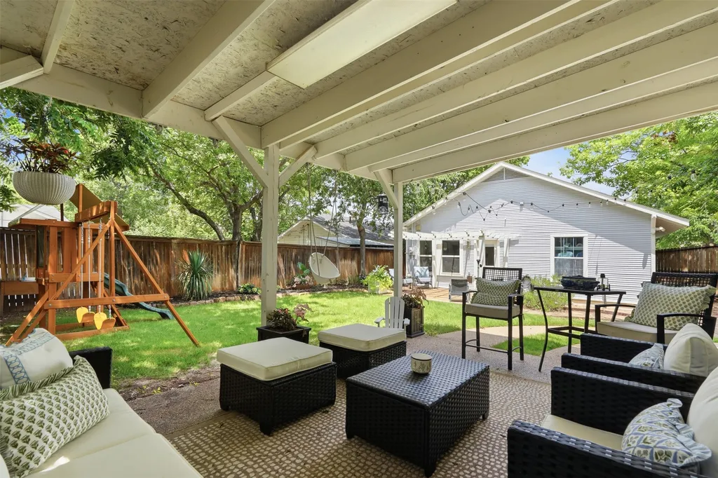 2208 Western Avenue Fort Worth TX 76107