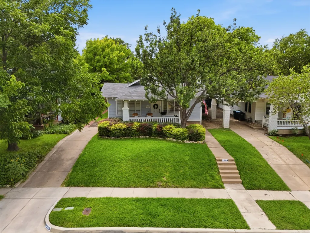 2208 Western Avenue Fort Worth TX 76107