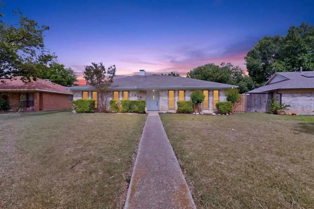 1302 N Yale Boulevard Richardson TX 75081