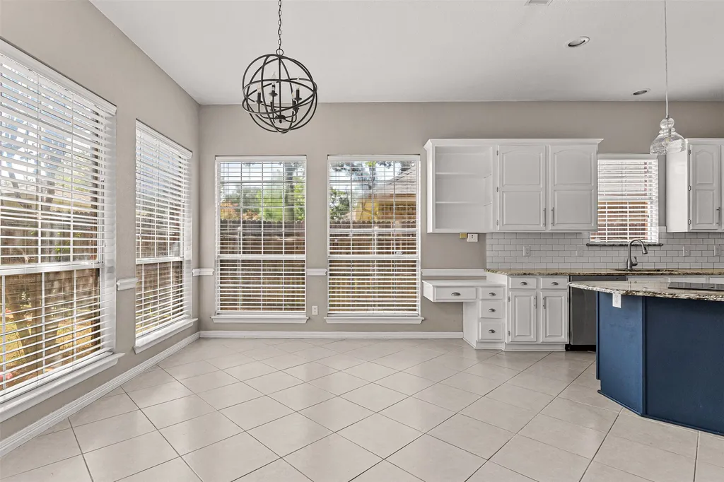 407 Dorcas Lane Arlington TX 76013